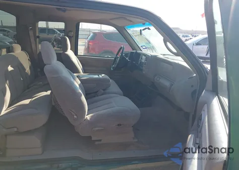 1997 Chevrolet C1500 Fleetside from USA, damaged, VIN 2GCEC19R8V1255785